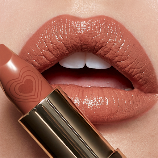 K.I.S.S.I.N.G NUDE ROMANCE