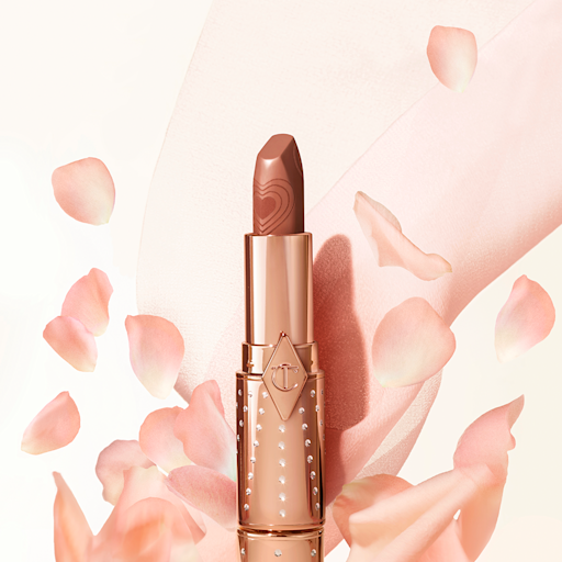 K.I.S.S.I.N.G NUDE ROMANCE