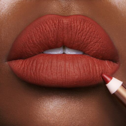 LIP CHEAT MARK OF A KISS