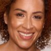 UNREAL SKIN SHEER GLOW TINT FUKTGIVENDE FOUNDATION-STIFT 11 TAN